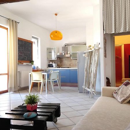 Delizioso Appartamento Vicino Al Centro Piombino Exterior foto